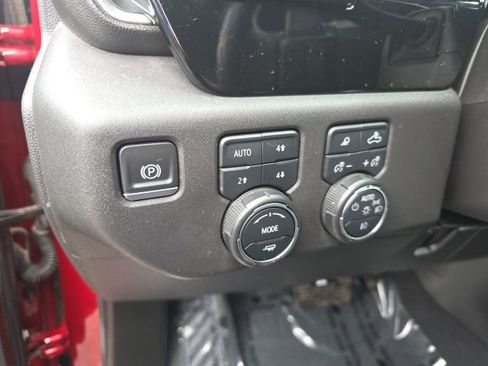 Used 2022 Chevrolet Silverado 1500 LT Trail Boss w/ LT Trail Boss Premium Package image 25