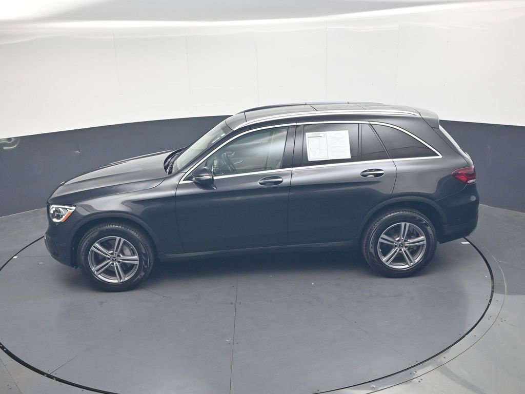 Used 2022 Mercedes-Benz GLC 300 4MATIC w/ Driver Assistance Package image 37