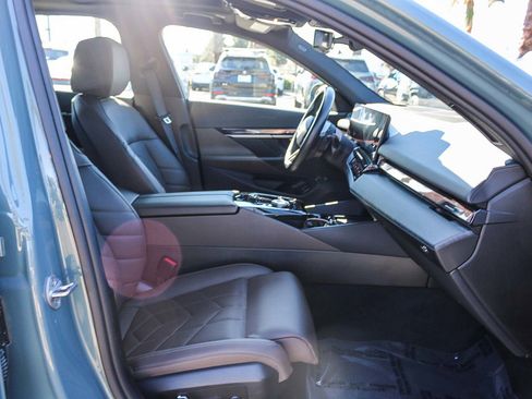 Used 2024 BMW 540i xDrive w/ Premium Package image 16