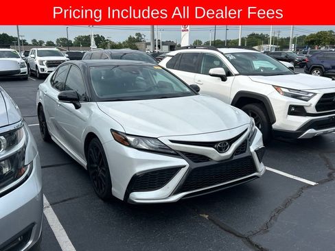 Used 2023 Toyota Camry XSE FWD image 1