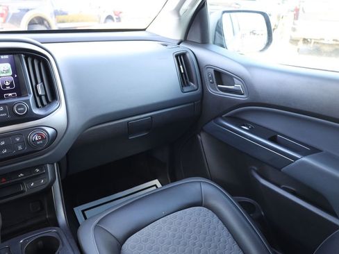 Used 2017 Chevrolet Colorado Z71 AWD/4WD image 20