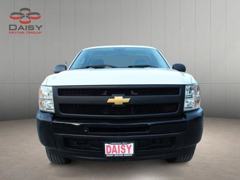 Used 2013 Chevrolet Silverado 1500 W/T RWD image 2