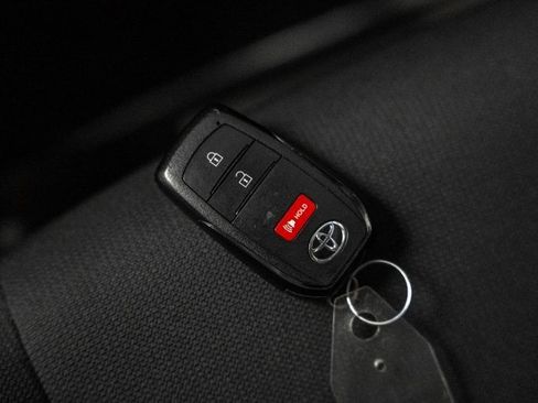 Used 2024 Toyota Corolla SE image 39