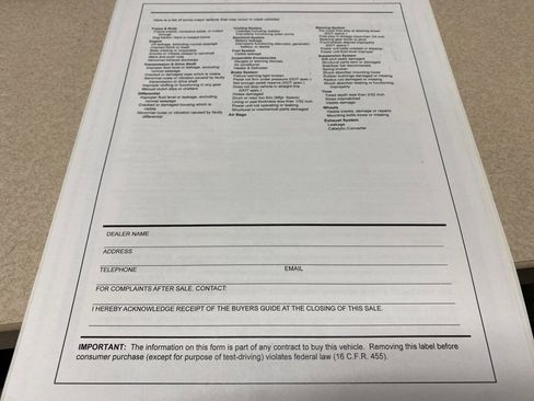 Used 2023 Chevrolet Traverse LT image 35