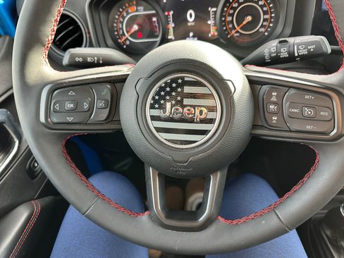 Used 2024 Jeep Wrangler Unlimited Rubicon w/ Dual Top Group image 18