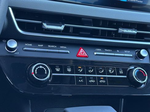 Used 2025 Hyundai Sonata SE image 18