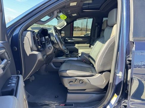 Used 2023 Chevrolet Silverado 1500 ZR2 w/ Technology Package image 21