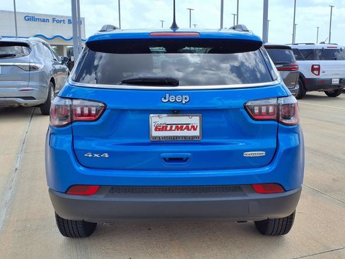 Used 2024 Jeep Compass Latitude AWD/4WD image 6