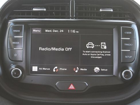 Used 2023 Kia Soul LX image 15