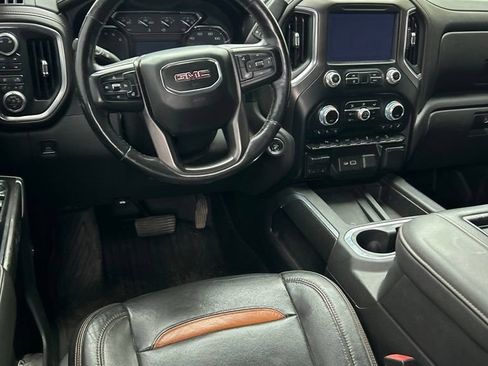 Used 2019 GMC Sierra 1500 AT4 w/ Off Road Performance Package AWD/4WD image 5