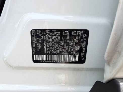 Used 2023 Nissan Rogue SV image 28