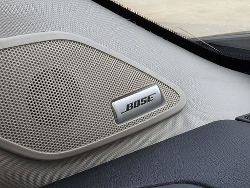 Used 2024 Nissan Pathfinder Platinum image 19