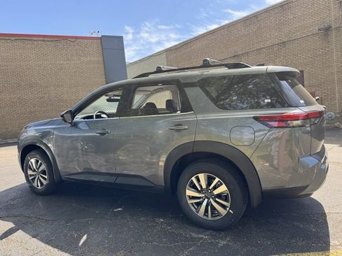 New 2026 Nissan Pathfinder SL w/ Cargo Package AWD/4WD image 8