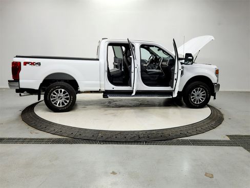Used 2022 Ford F250 Lariat w/ Lariat Value Package image 16