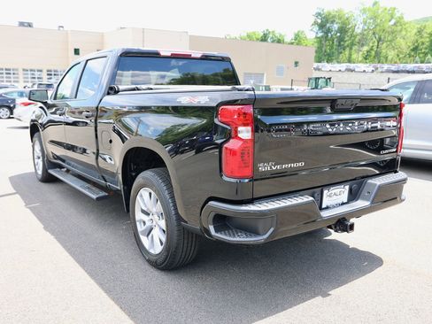 Used 2023 Chevrolet Silverado 1500 Custom AWD/4WD image 5