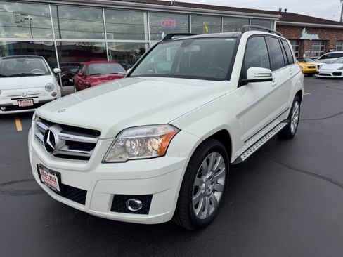Used 2011 Mercedes-Benz GLK 350 4MATIC image 1