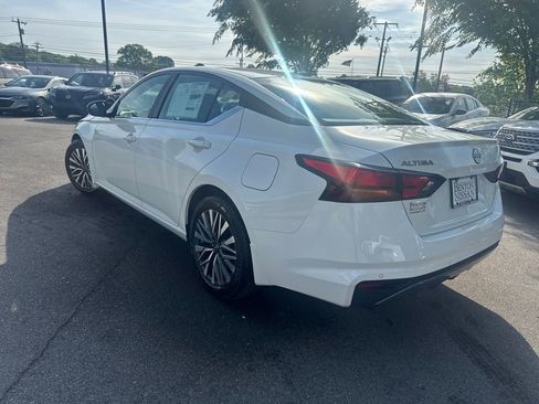 New 2026 Nissan Altima 2.5 SV FWD image 6