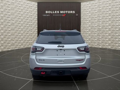 Used 2025 Jeep Compass Trailhawk w/ Trailhawk Elite Group image 5