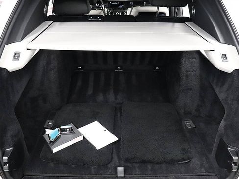 Used 2022 Rolls-Royce Cullinan w/ Cullinan Package AWD/4WD image 87