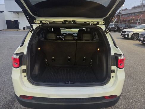 Used 2024 Jeep Compass Latitude w/ Sun and Sound Group image 26