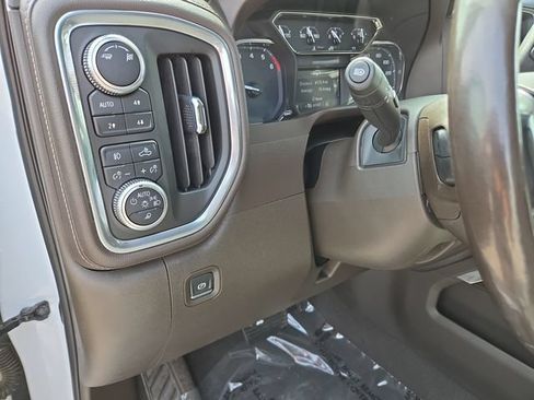 Used 2019 GMC Sierra 1500 SLT w/ SLT Premium Plus Package AWD/4WD image 18