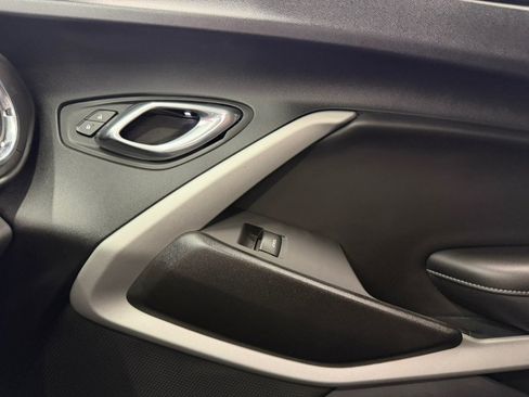 Used 2021 Chevrolet Camaro LT RWD image 33