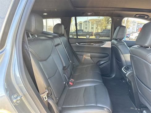 Used 2024 Cadillac XT6 Premium Luxury image 34