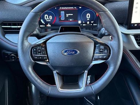 Used 2025 Ford Explorer ST-Line RWD image 21