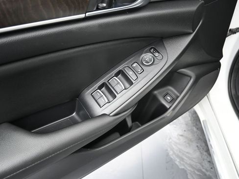 Used 2019 Honda Accord EX image 20