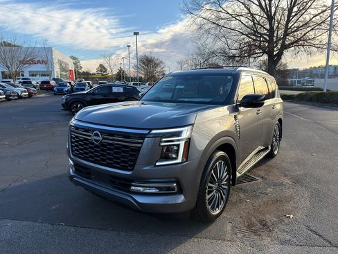 New 2026 Nissan Armada Platinum Reserve w/ Accent Package image 3