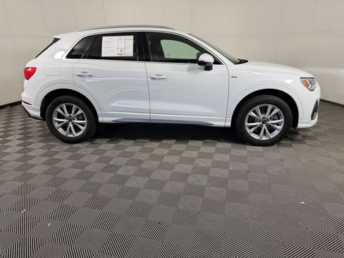 Used 2023 Audi Q3 2.0T Premium Plus w/ Premium Plus Package AWD/4WD image 8