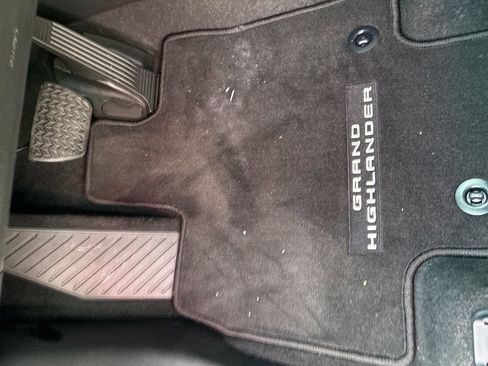 New 2026 Toyota Grand Highlander Limited image 38