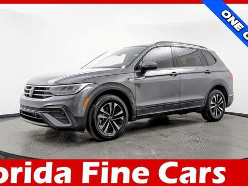 Used 2024 Volkswagen Tiguan S image 1