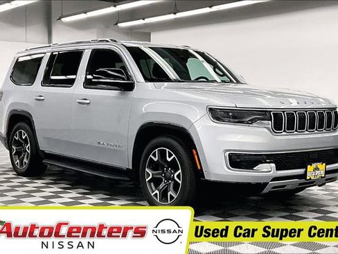 Used 2023 Jeep Wagoneer Series III w/ Preferred Equipment Group AWD/4WD image 1