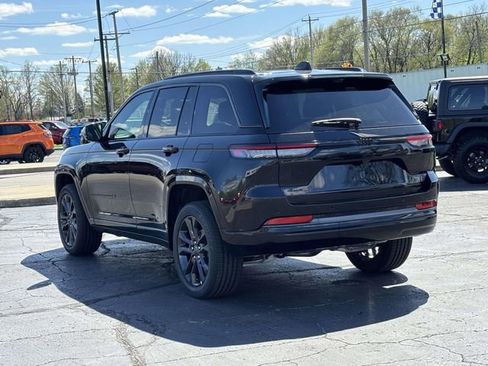 New 2026 Jeep Grand Cherokee Limited AWD/4WD image 13