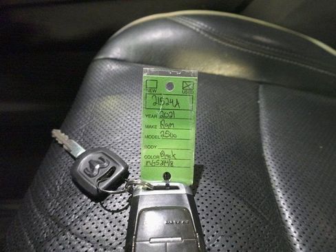 Used 2021 RAM 2500 Limited image 32