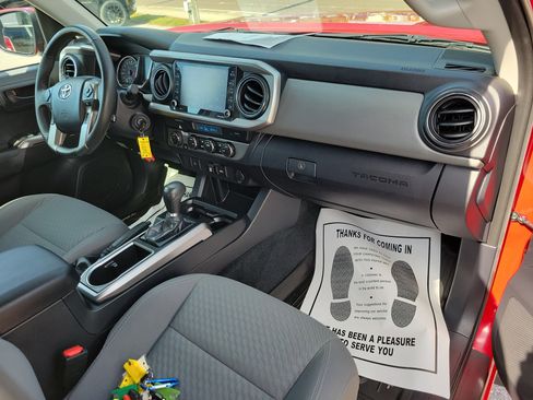 Used 2021 Toyota Tacoma SR5 image 11
