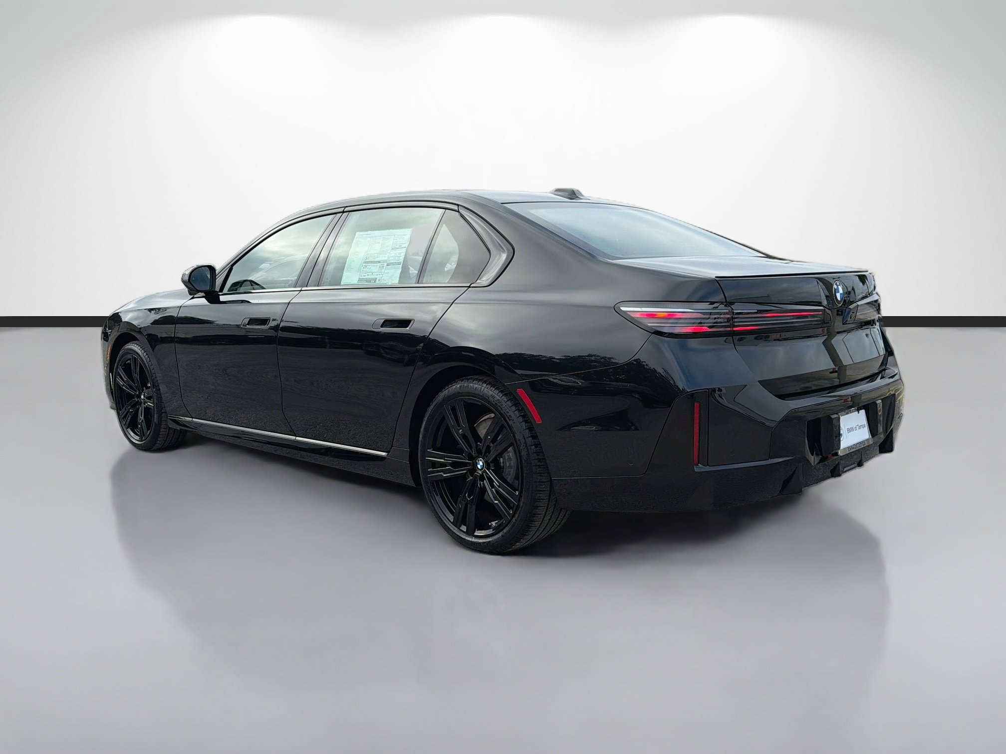 New 2027 BMW 740i w/ M Sport Professional Package RWD image 5