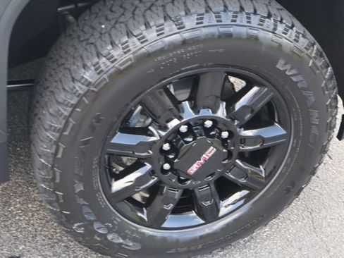 New 2026 GMC Sierra 2500 AT4 w/ AT4 Premium Plus Package AWD/4WD image 29