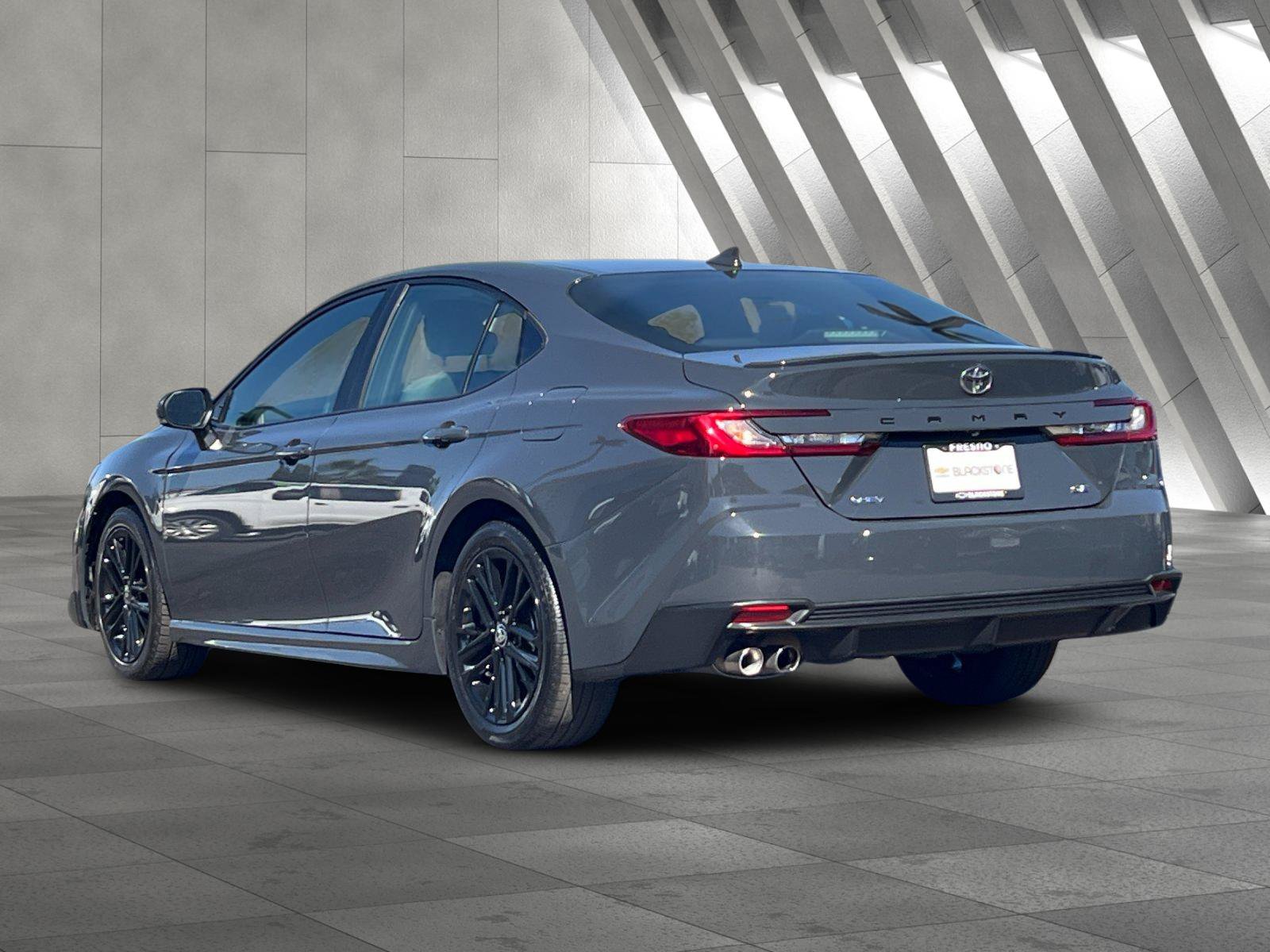 Used 2025 Toyota Camry SE FWD image 6