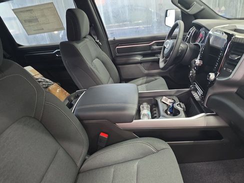 New 2026 RAM 1500 4x4 Crew Cab image 10