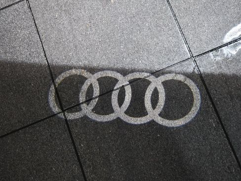 Used 2023 Audi Q8 Premium Plus AWD/4WD image 26