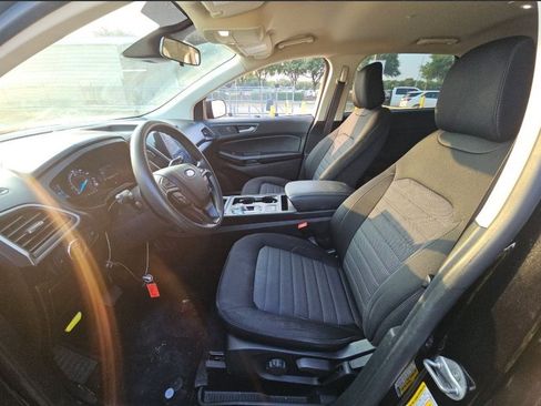 Used 2022 Ford Edge SE image 32