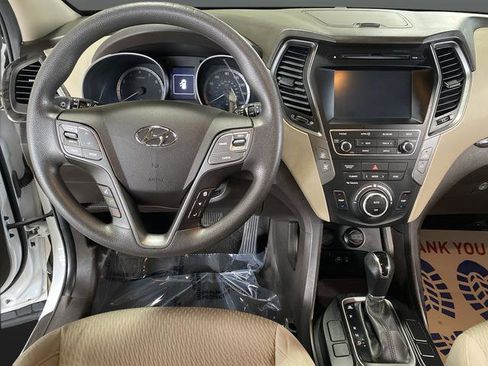 Used 2017 Hyundai Santa Fe Sport image 5