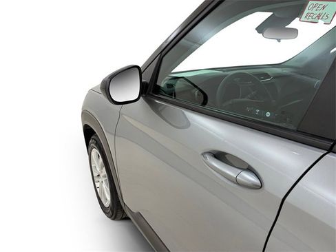 Used 2023 Chevrolet TrailBlazer LS image 10