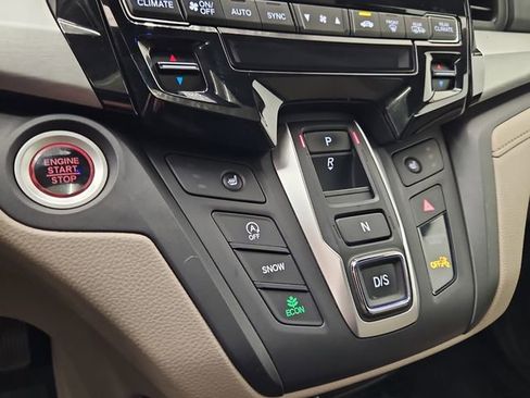 Used 2018 Honda Odyssey Touring image 23