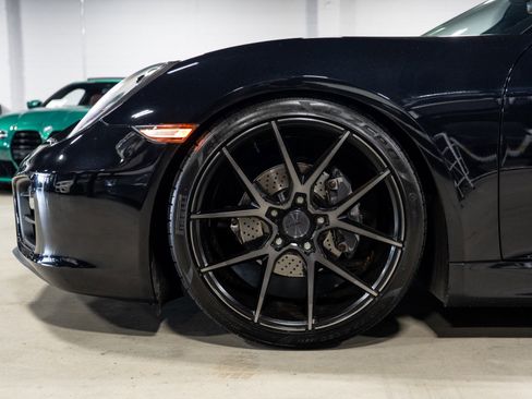 Used 2016 Porsche Cayman image 2