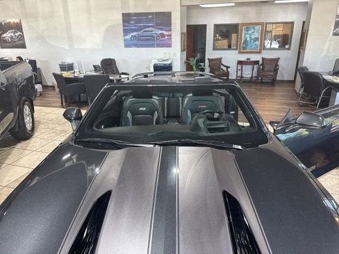 Used 2016 Chevrolet Camaro SS image 32