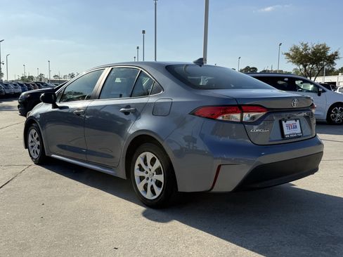 Used 2024 Toyota Corolla LE image 7
