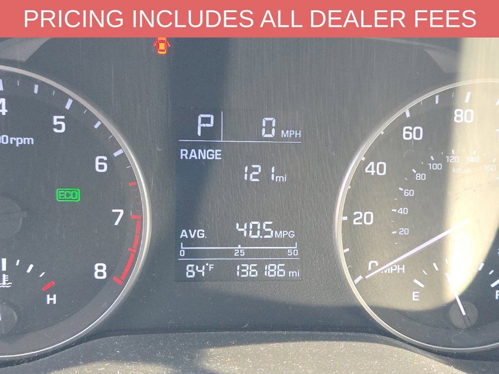 Used 2017 Hyundai Elantra SE FWD image 5